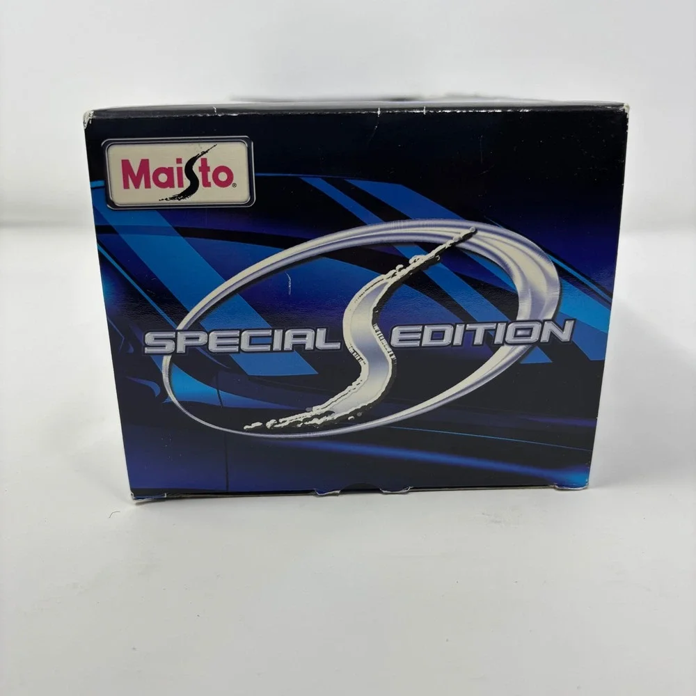 1949 Ford Convertible Blue 1:18 Maisto Special Edition Diecast Open Box